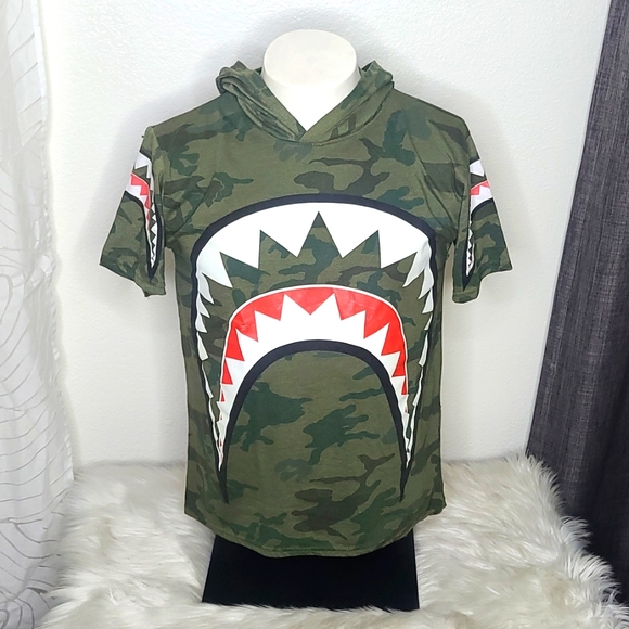 fresh laundry Other - Boy's T-shirt Top Size XL  Camouflage Print Trendy Graphic Short Sleeve Hoodie